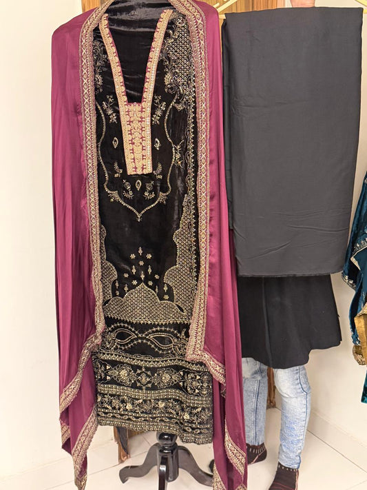Noor-e-Midnight Velvet Suit Set (Black & Maroon)